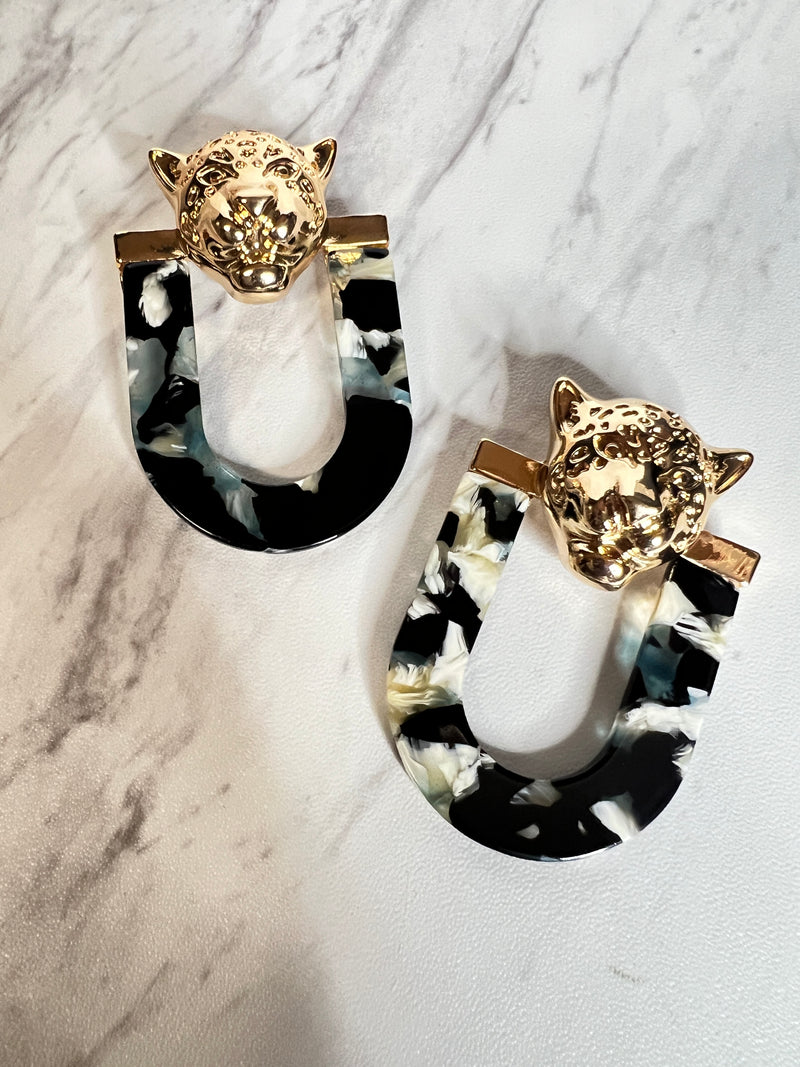 Lion & Marble